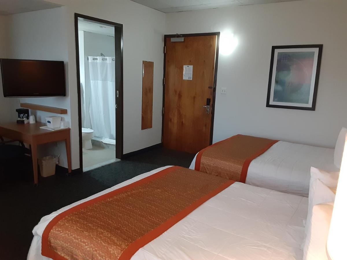 Hotel Howard Johnson By Wyndham Centro Cardiovascular
