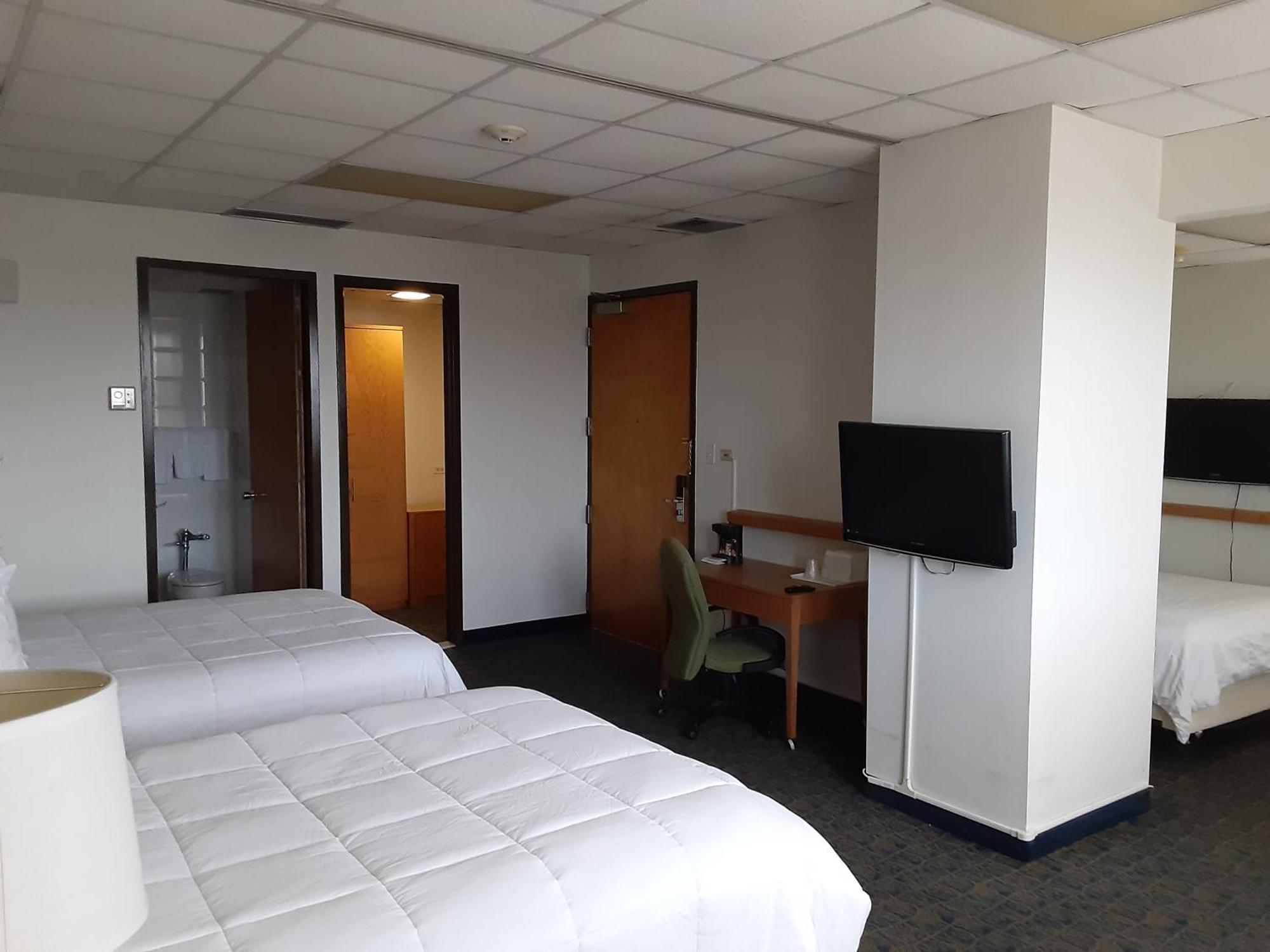 Howard Johnson By Wyndham Centro Cardiovascular Hotel San Juan